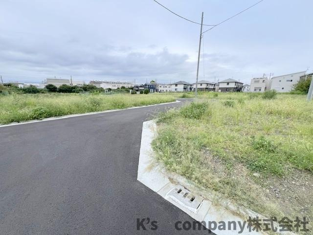 ◎茅ヶ崎市松尾　建築条件なし　売地　区画7の前面道路含む現地写真|前面道路の様子です◇