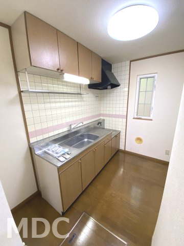 徳島市北矢三町２丁目のアパートのキッチン