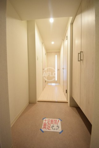 フォーリアライズ本町レクスの玄関|フォーリアライズ本町レクス　玄関