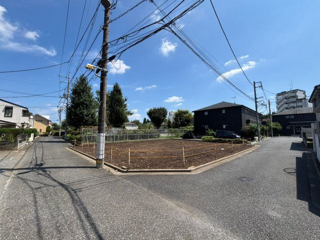 練馬区上石神井1丁目　新築戸建　全2棟の前面道路含む現地写真|現地写真

現地ご見学希望・資料請求などお気軽にお問い合わせ下さい！
03-5990-5201