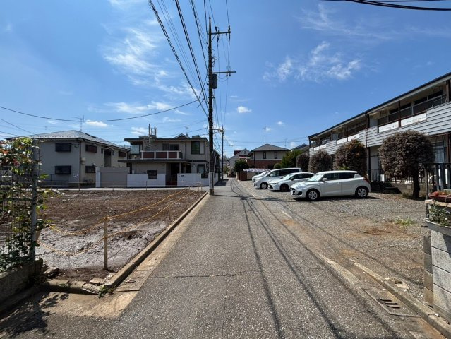 練馬区上石神井1丁目　新築戸建　全2棟の前面道路含む現地写真|現地写真

現地ご見学希望・資料請求などお気軽にお問い合わせ下さい！
03-5990-5201