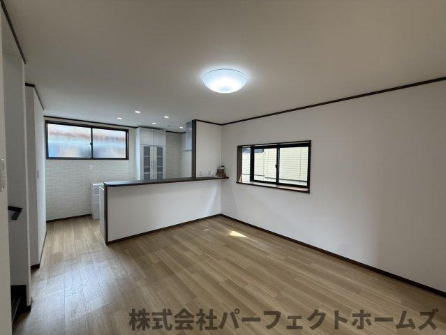 【居間・リビング】の画像
