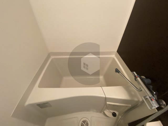 Luxe布施北1の浴室