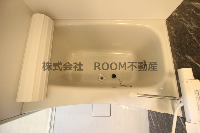 アジュール中町の浴室|落ち着いた空間のお風呂です