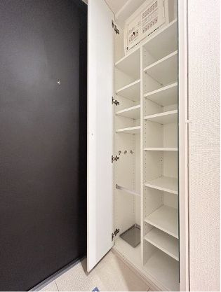 【玄関】プライムメゾン本郷