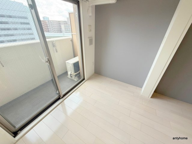 セレニテ本町ルフレ　仲介手数料無料の洋室