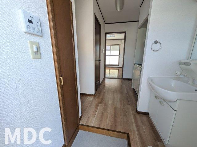 サニーコート山松の玄関