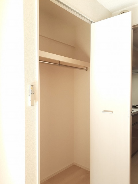 大和市渋谷６丁目の賃貸マンションの収納
