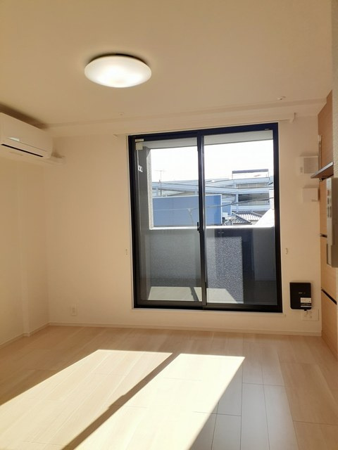 大和市渋谷６丁目の賃貸マンションの居間・リビング