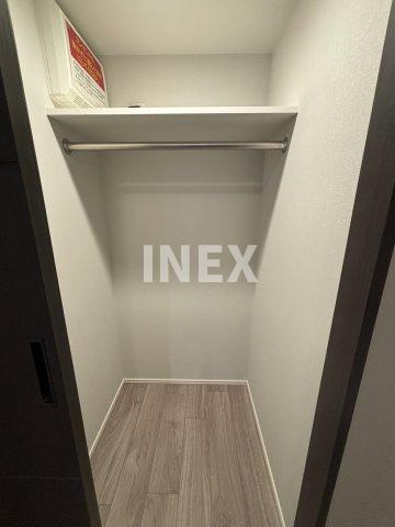 横浜市南区高根町１丁目の賃貸マンションの収納
