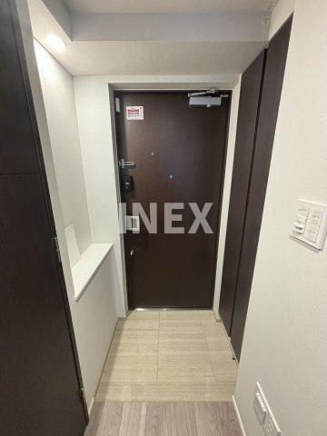 横浜市南区高根町１丁目の賃貸マンションの玄関