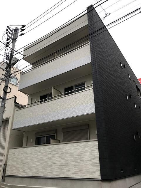 LAUREL三ノ輪の外観