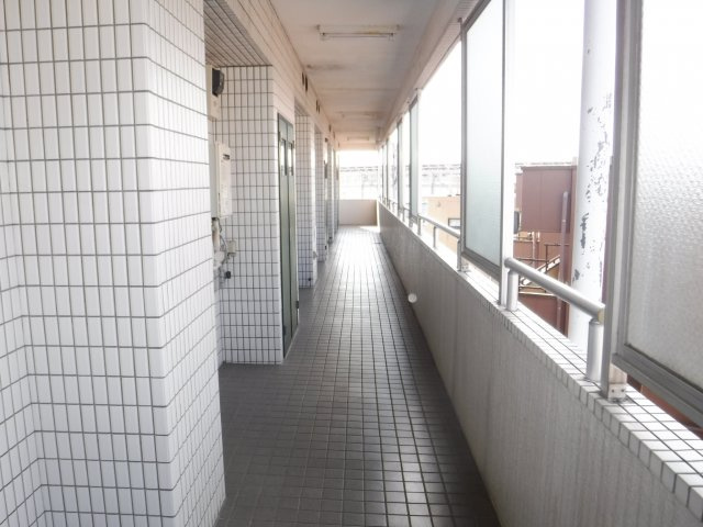 メゾン高村のロビー