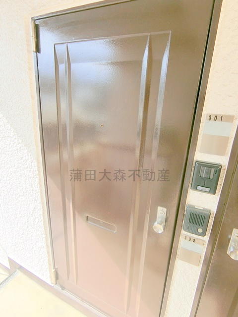 池上ネオハイムの玄関
