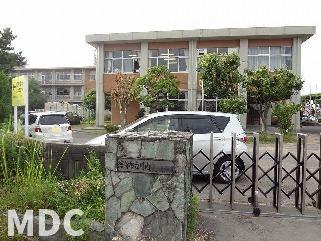 徳島市川内町榎瀬のアパートのその他