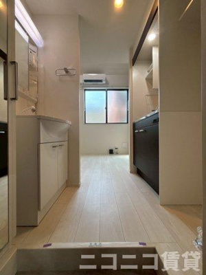 【玄関】 | クレセール新小岩 | 別号室イメージの為、現状を優先致します。