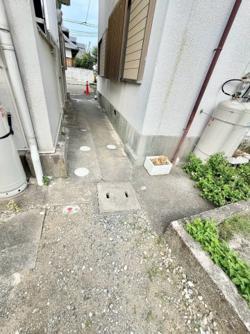 泉佐野市羽倉崎３丁目土地の周辺|敷地西側の西側通路