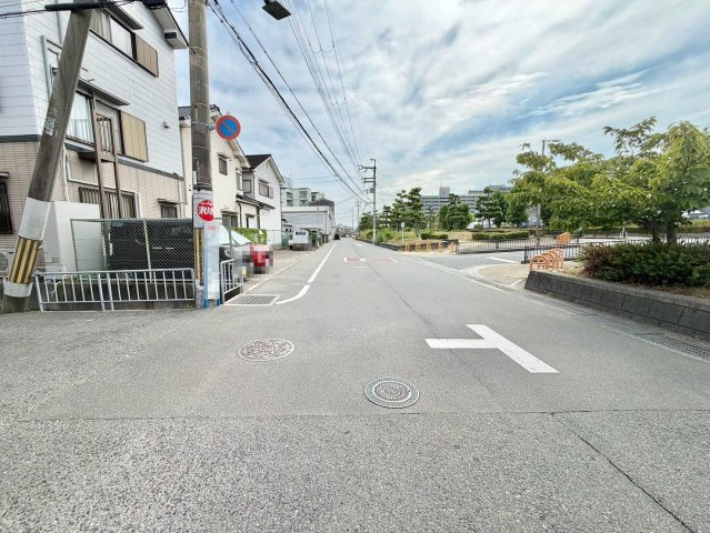 泉佐野市羽倉崎３丁目土地の周辺|敷地より北西側約８０ｍの距離に「第１３号りんくう羽倉崎南１号緑地」があります
