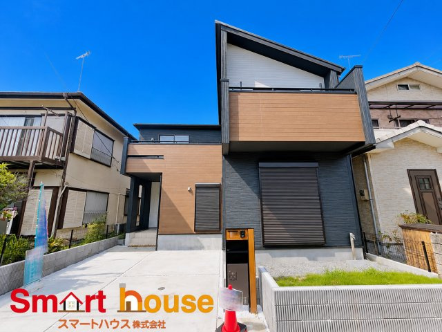 相模原市緑区西橋本４丁目の外観|閑静な住宅街に堂々登場！ナチュラルで温かみのある木目調の内装も魅力です。土日祝日即日ご案内可能です♪