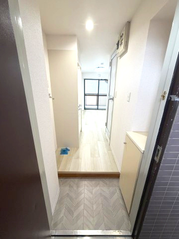 ソリッドリファイン二子玉川の玄関|シンプルで使いやすい玄関です