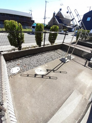 ヴィラ　プリムローズの庭|簡単な家庭菜園も楽しめるお庭です