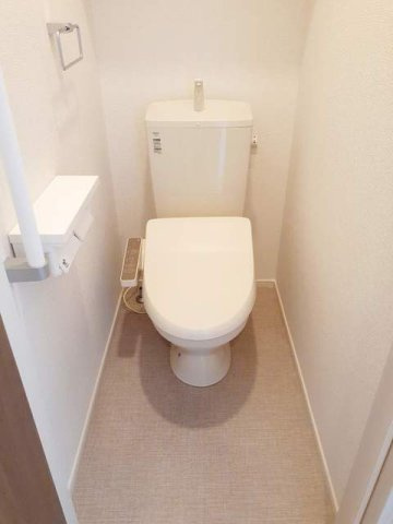 ドミール　コウナンのトイレ|シンプルで使いやすいトイレです