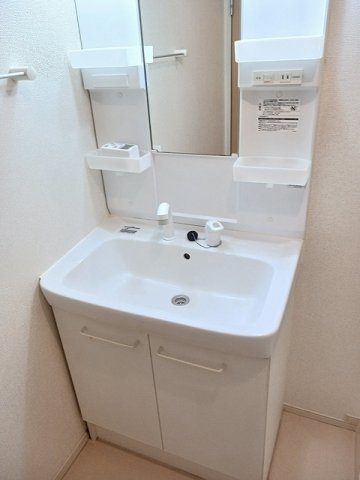 ノーベル　Ａ棟の洗面所|コンパクトで使いやすい洗面所