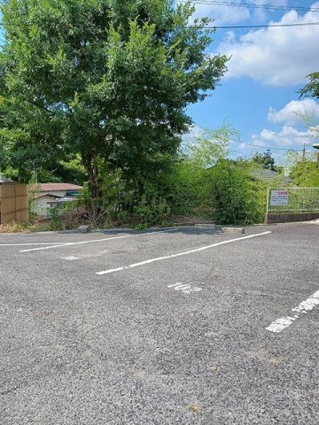 ヒルズ・コートの駐車場|駐車場に車を止められます