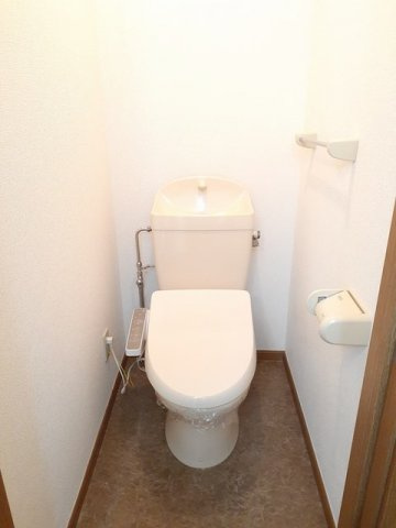 ボニート　ロッサのトイレ|落ち着いた色調のトイレです