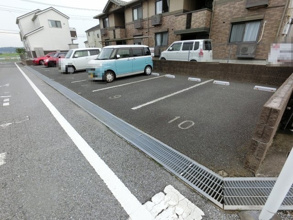 【駐車場】