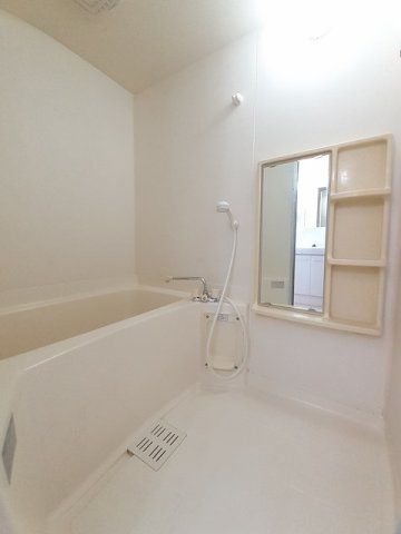プレステージ花ずいＣの浴室|お風呂です