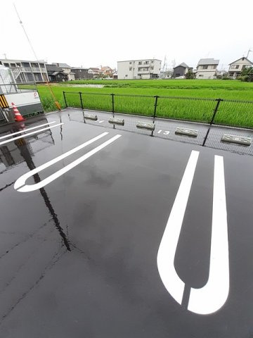 サニーヴィラの駐車場|カースペースがあります