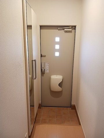 ハーモニー・ガーデンⅠの玄関|ゆったりとした玄関です