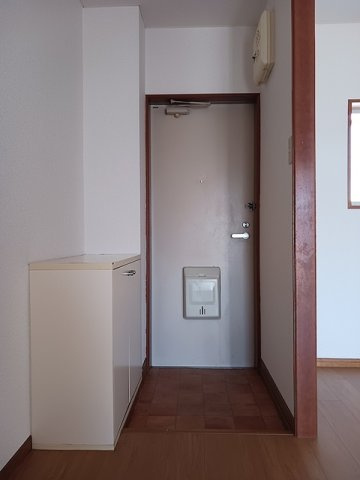 シエヌーの玄関|毎日通る玄関はこちらです