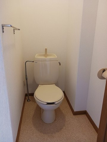 ジョイナス瀬戸のトイレ|落ち着いた色調のトイレです