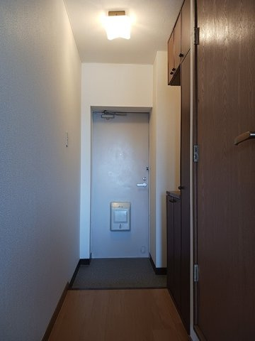 ジョイナス瀬戸の玄関|ゆったりとした玄関です