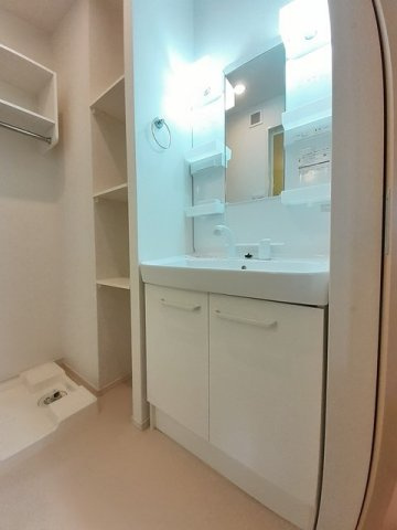 エスポア　Ａ棟の洗面所|広い洗面スペース