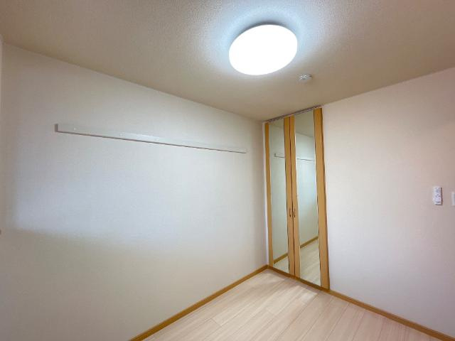 ミロワール伍番館の内装|洋室