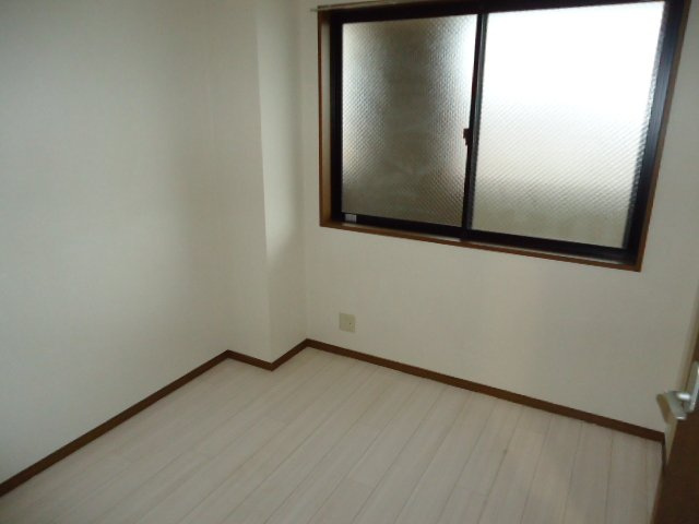 サンライズ２番館の内装|洋室