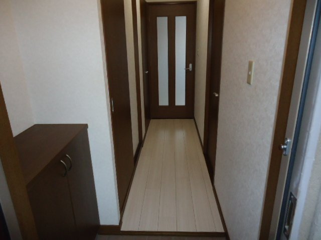 サンライズ２番館の玄関|玄関