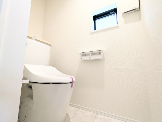中野区鷺宮4丁目　新築戸建の居間・リビング