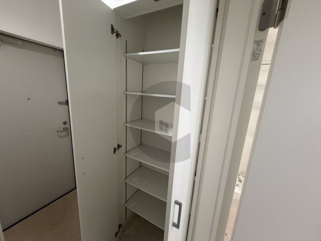 クリエオーレ菱屋西の収納