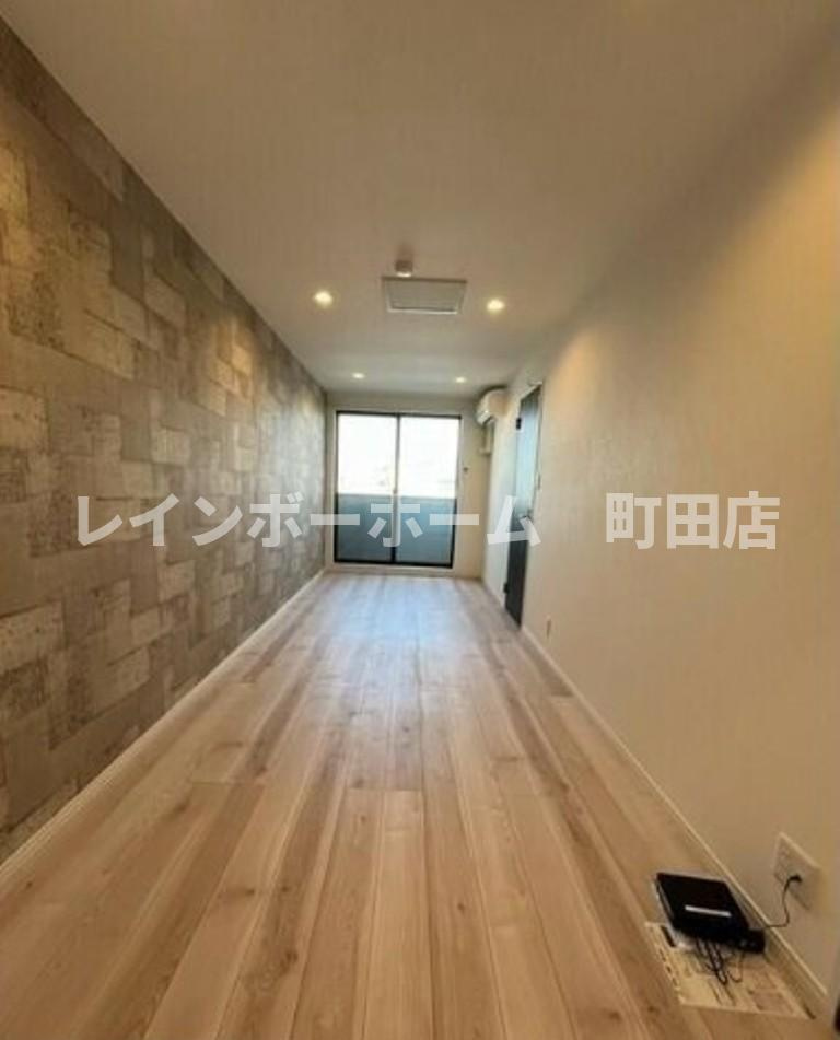 INFINITY KOYASUMACHI ※初期費用分割後払いサービス利用可能物件の居間・リビング