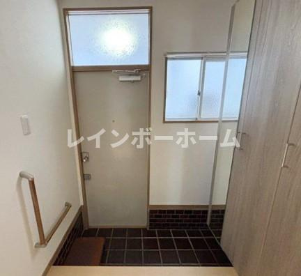 上福岡戸建の玄関