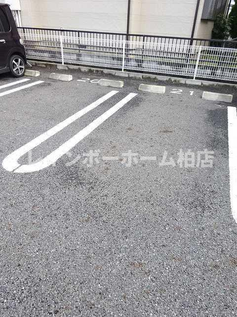 【仲介手数料：50％OFF】対象物件！の駐車場|駐車場です
