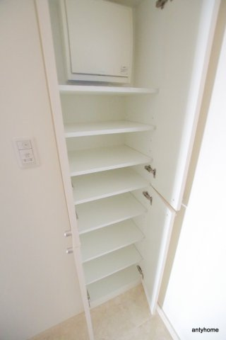 マティエール東梅田　仲介手数料無料の収納