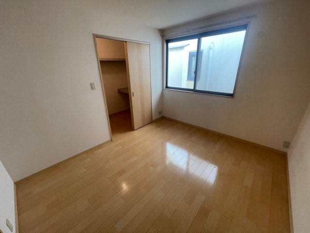 ラーデナーの洋室