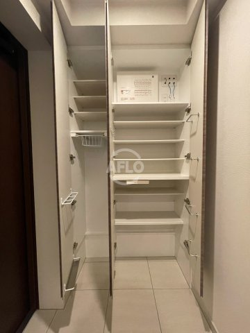 プレミスト梅田NORTH　扇町小学校区の収納|プレミスト梅田NORTH　シューズボックス