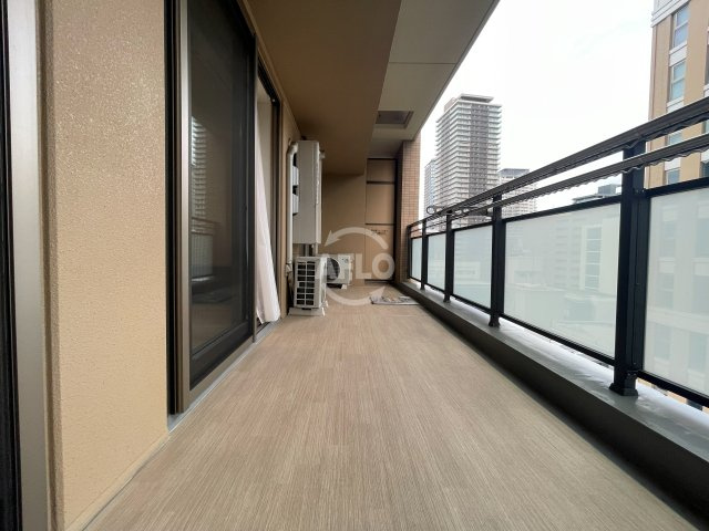 プレミスト梅田NORTH　扇町小学校区のバルコニー|プレミスト梅田NORTH　バルコニー