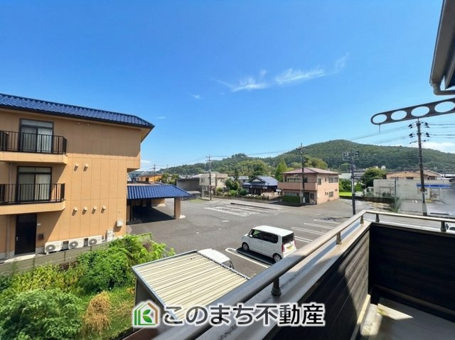 鹿沼市麻苧町中古戸建の設備|リビングと1階南側洋室には床暖房完備☆
